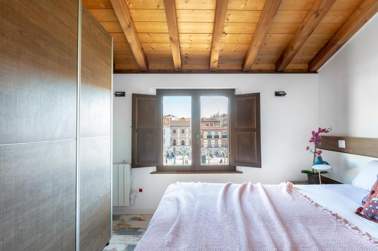 Apartamentos Ejemplares Алькала-де-Энарес Экстерьер фото